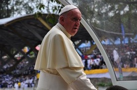 Papież apeluje o umożliwienie uchodźcom powrotu do Syrii i Iraku