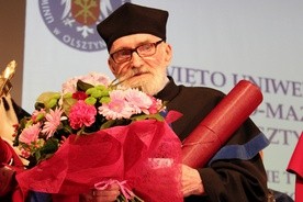 Erwin Kruk patronem szkoły w Elgnówku