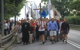 To już tradycja, że bp Piotr Libera towarzyszy pielgrzymom diecezji płockiej na trasie (na zdjęciu ubiegłoroczna pielgrzymka)