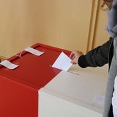 PKW: Przeprowadzenie wyborów 10 maja niemożliwe z przyczyn prawnych i organizacyjnych