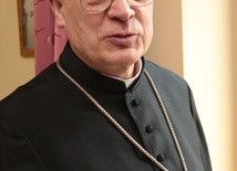 Abp Michalik prosi Papieża o przyjęcie rezygnacji
