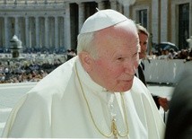 Kard. Dziwisz: Jan Paweł II spalał się w dziele głoszenia Ewangelii
