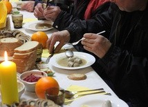 Dietetyczka: w święta nie wyrzekajmy się tradycji, ale nie siedźmy przy stole, ciągle podjadając