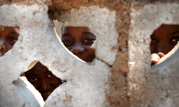 Afryka: Ebola znów daje o sobie znać 