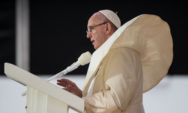 Papież: Życie jest prawem, a nie śmierć