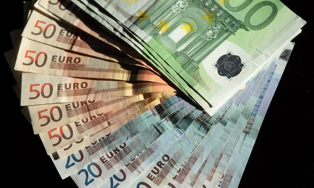 KE: Zaległe kary dotyczące Turowa będą potrącone z płatności należnych Polsce z budżetu UE
