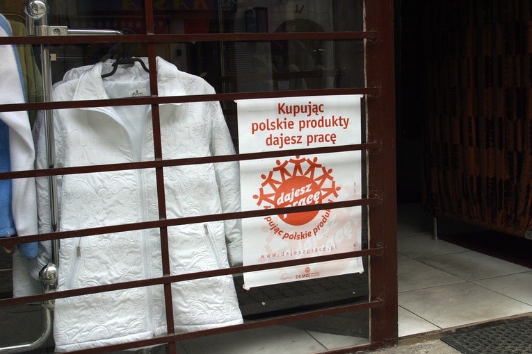 Rząd przyjął projekt ws. znakowania "produktu polskiego"