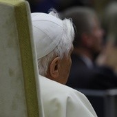 Jak czuje się 95-letni Benedykt XVI?