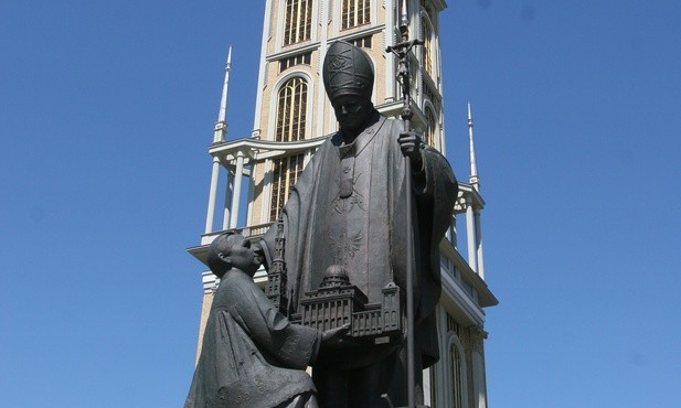 Pomnik ks. Makulskiego w Licheniu zdemontowany