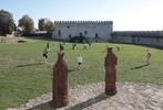 Szydłów 22 10 2024

Królewskie miasto otoczone murami. Zamek królewski muzeum zamkowe boisko szkolne

FOTO:HENRYK PRZONDZIONO /FOTO GOŚĆ