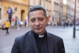 Naruszenie przestrzeni sakralnej w parafii w Secyminie. Jest oświadczenie rzecznika archidiecezji warszawskiej