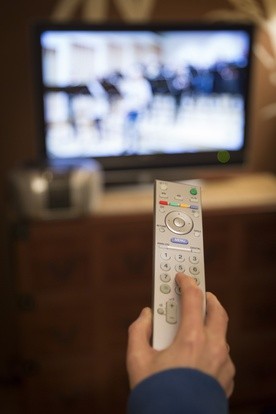 Przed telewizorem