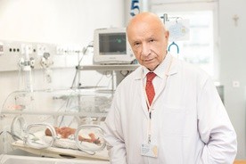 Prof. Chazan wróci do szpitala Świętej Rodziny?