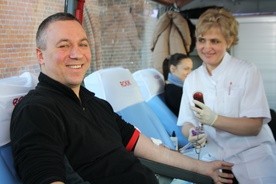 Abp Wiktor Skworc prosi o oddawanie krwi. "Każda grupa krwi jest cenna i potrzebna"