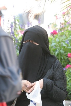 Holandia: W życie wchodzi zakaz noszenia burki