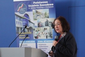 Dr Marianna Charzyńska-Gula podzieliła się wspomnieniem o zmarłej przed 12 laty dr Janinie Fetlińskiej.