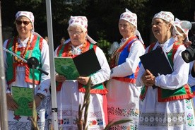 Z Myszyńca, wraz z ks. prał. Zbigniewem Jaroszewskim, na uroczystości w Bogurzynie, przyjechała delegacji kurpiowska.