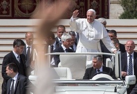 Papież: Emigracja to dramat podziałów