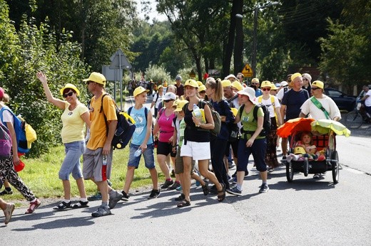 Drugi dzień pielgrzymki - postój w Koszęcinie