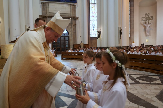 Pielgrzymka dzieci pierwszo- i wczesnokomunijnych do katedry