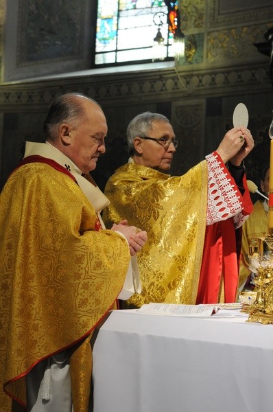 Święcenia biskupie w Płocku - cz. 1