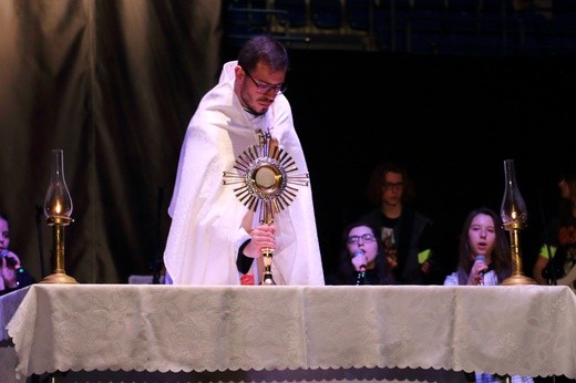 Rekolekcje w hali 2017 - dzień I