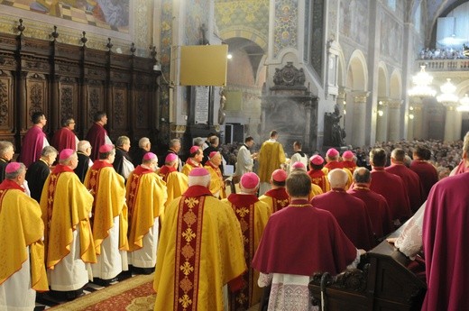 Święcenia biskupie w Płocku - cz. 1