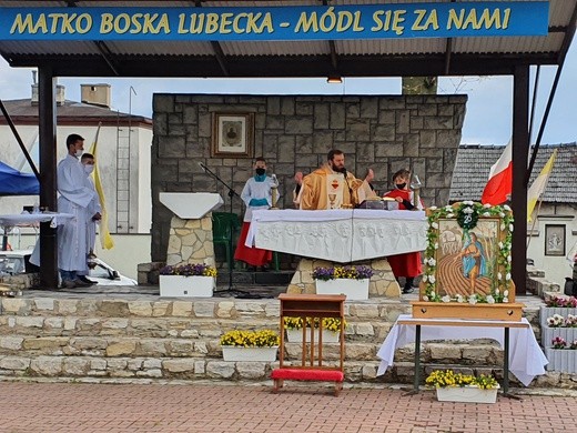 Pielgrzymka rolników do Lubecka i parada zabytkowych traktorów