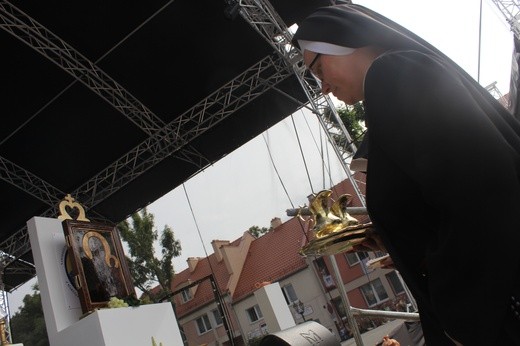 Pułtusk. Msza św. na rozpoczęcie nawiedzenia. Cz. 2