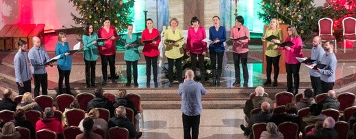 „Mocne” kolędowanie