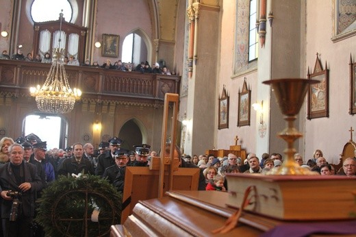 Pogrzeb ks. Adama Łacha - część I
