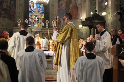 Święcenia biskupie w Płocku - cz. 3