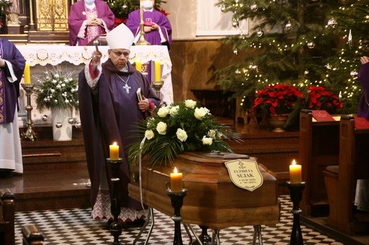 Pogrzeb dr Elżbiety Sujak
