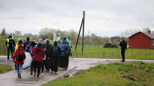 Pielgrzymka do Świętego Gaju