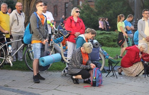 Wyjście pielgrzymki. Część 1