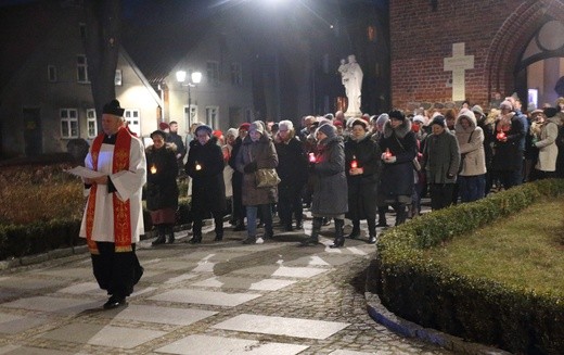 Droga Krzyżowa ulicmi Tolkmicka