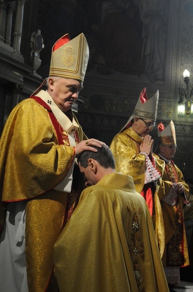 Święcenia biskupie w Płocku - cz. 1