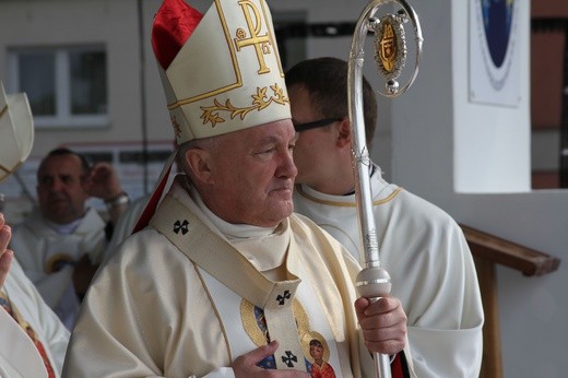 Pułtusk. Msza św. na rozpoczęcie nawiedzenia. Cz. 1