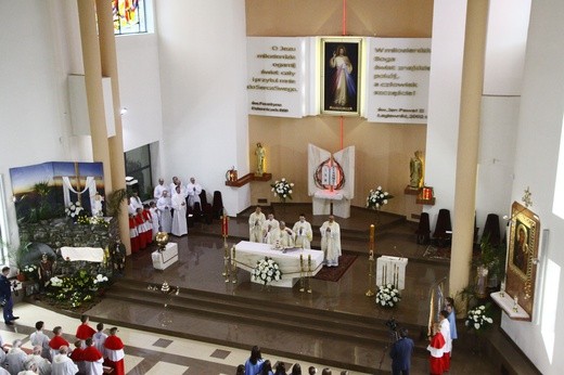 Poświęcenie kościoła Miłosierdzia Bożego w Gliwicach