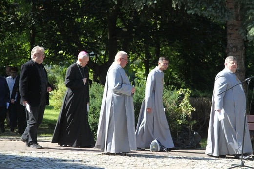 Płock. Ekumeniczna modlitwa w ogrodach