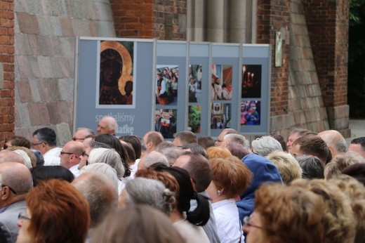 Diecezja płocka żegna Czarną Madonnę