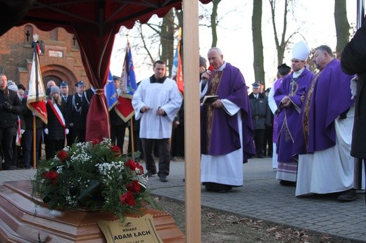 Pogrzeb ks. Adama Łacha - część I