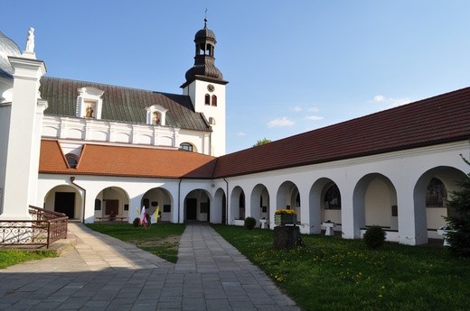 Skępe. Sanktuarium maryjne bernardynów