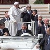 Watykan: w 2013 roku Franciszek podpisał rezygnację