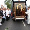 Wzruszający moment powitania Jasnogórskiego obrazu przy klasztorze mniszek Klarysek Kapucynek
