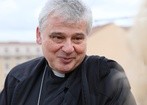 Kard. Krajewski: Synod nauczył mnie jak żyć logiką Ewangelii