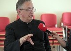 Ks. prof. Piotr Tomasik: władza wykonawcza nie szanuje wyroków TK