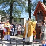 Poświęcenie kapliczki w Gardei