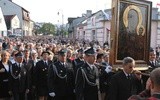 Ulice w centrum Sierpca wypełniły się wiernymi witającymi obraz Czarnej Madonny