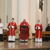 Katowice. Liturgia Wielkiego Piątku w katedrze